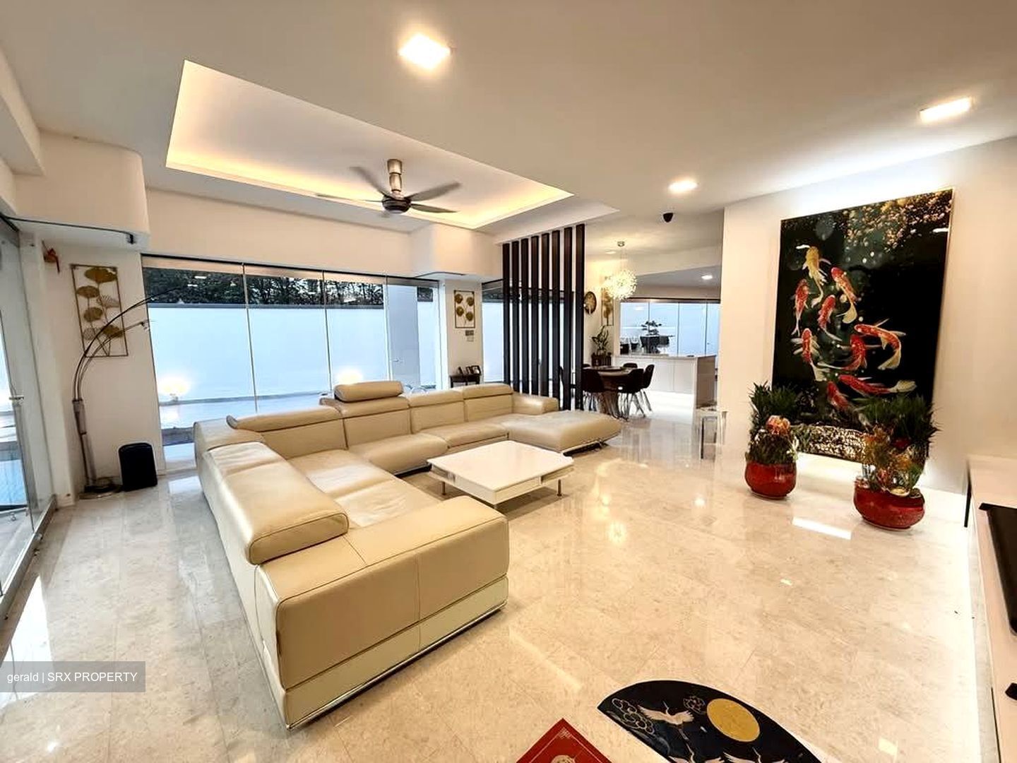 Straits Gardens (D27), Terrace #572297141